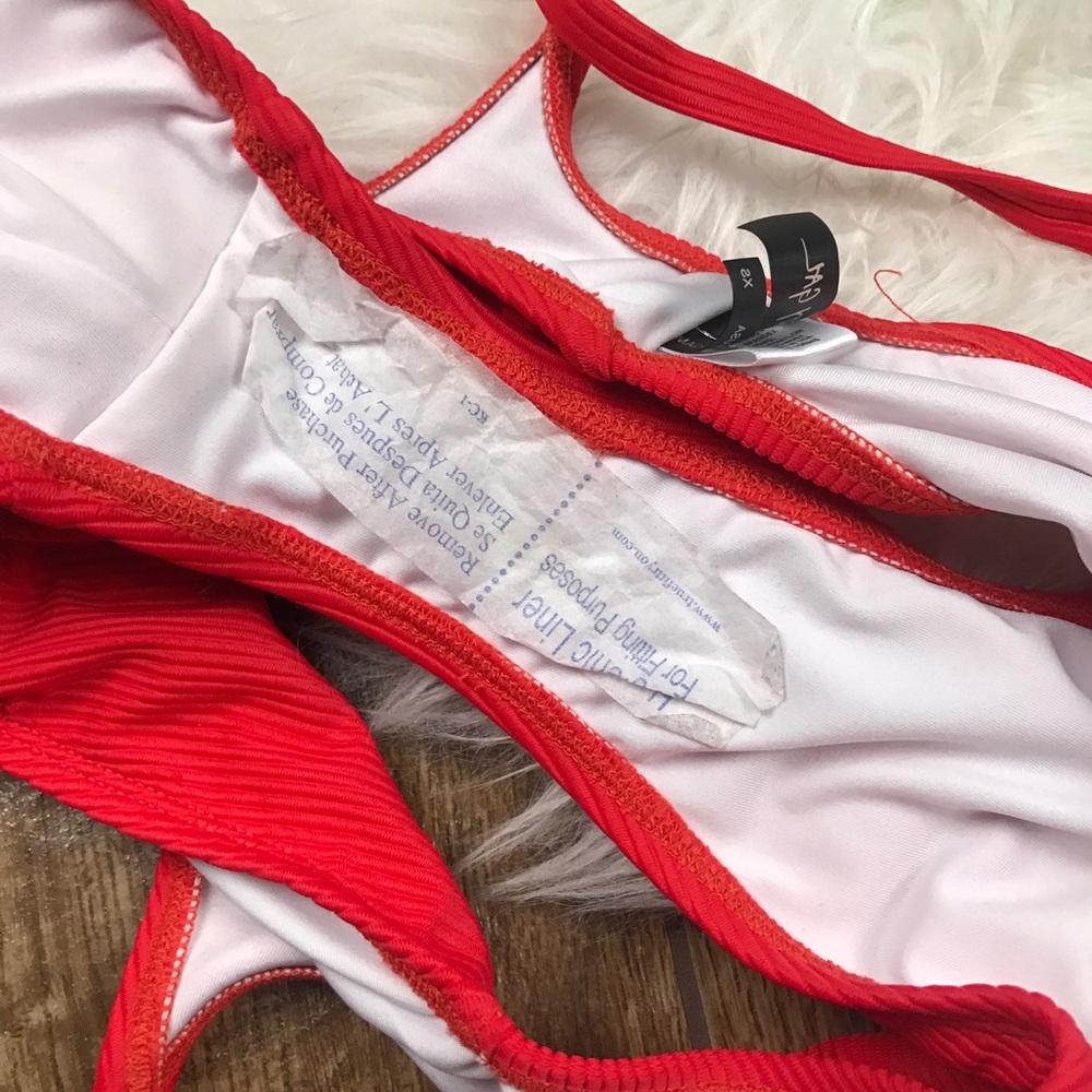 Nasty Gal • Alina Red Ribbed Low Back One Piece - Picture 8 of 8